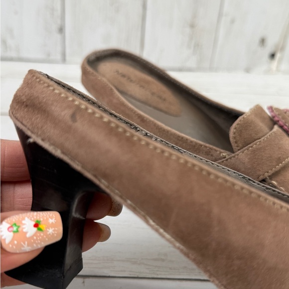 Y2K Naturalizer Moccasin Loafer Kitten Heels Leather Brown Boho Buckle Sz 6.5 - Picture 10 of 17